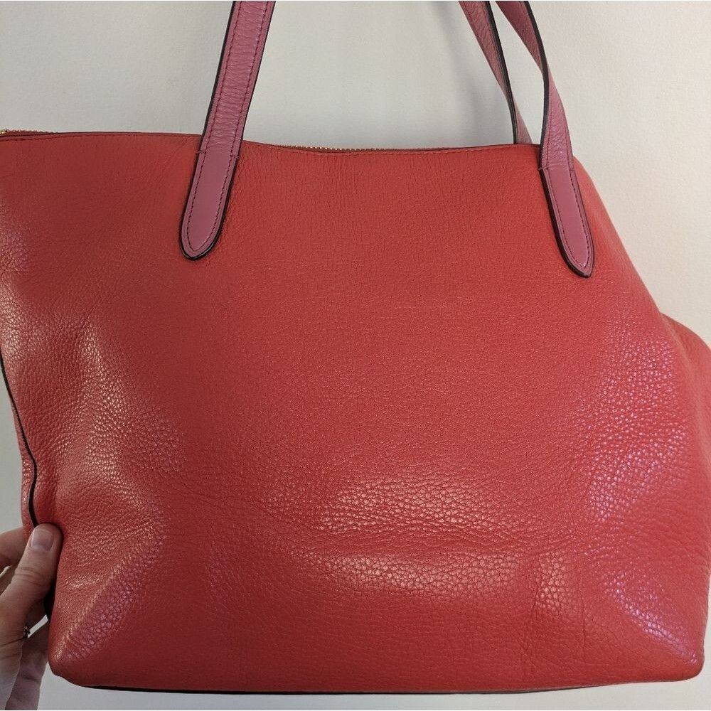 Coach Taylor pink red coral zipper clasp shoulder bag tote - Picture 7 of 16